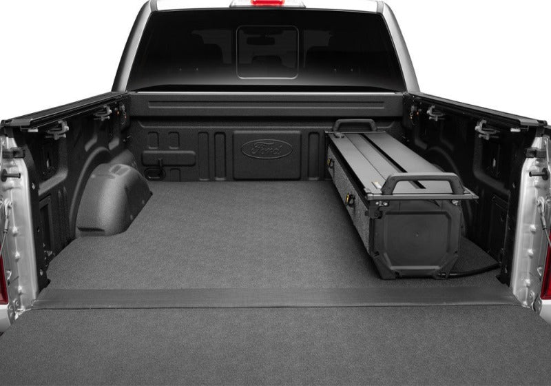 RealTruck 15-20 Ford F-150 SuperCrew/SuperCab 5.5ft Bed RetraxPRO EZ-Off FRC-4000