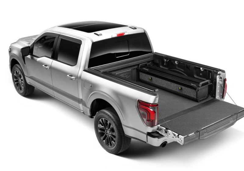 Retrax 21-26 Ford F-150 SuperCrew/SuperCab 5.5ft Bed &amp; F-150 Lightning RetraxPRO EZ-Off FRC-4000