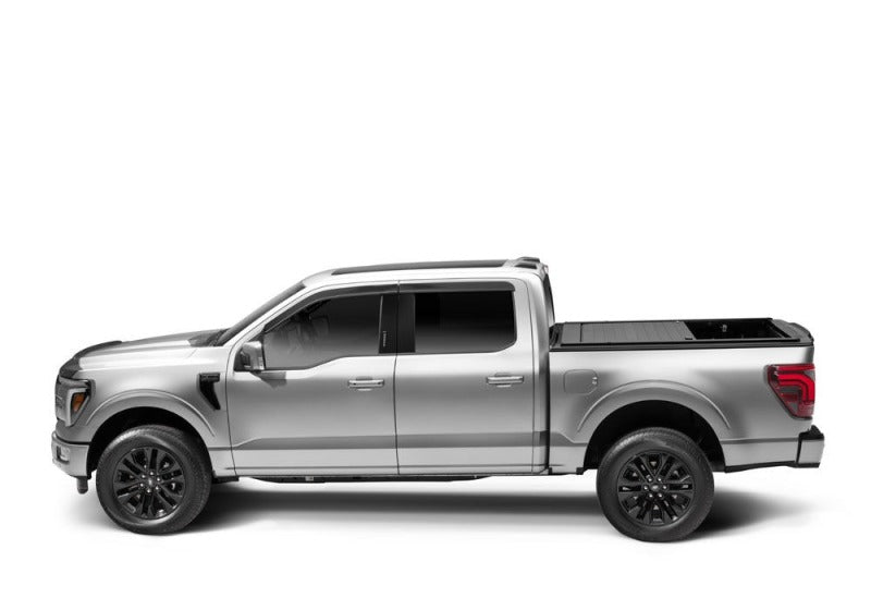 Retrax 17-26 Ford F-250/350 Super Duty Short Bed 6ft8in. RetraxPRO EZ-Off FRC-4000
