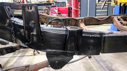 Rust Buster 2004-2012 Chevy Colorado &amp; GMC Canyon Rear ward Leaf Spring Mount - Right