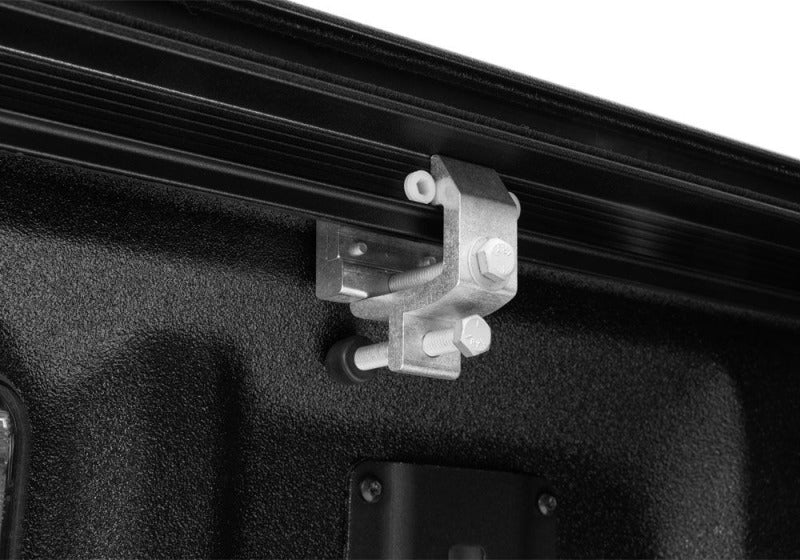 Retrax 17-26 Ford F-250/350 Super Duty Short Bed 6ft8in. RetraxPRO EZ-Off FRC-4000