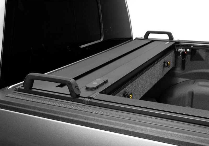 Retrax 17-26 Ford F-250/350 Super Duty Short Bed 6ft8in. RetraxPRO EZ-Off FRC-4000