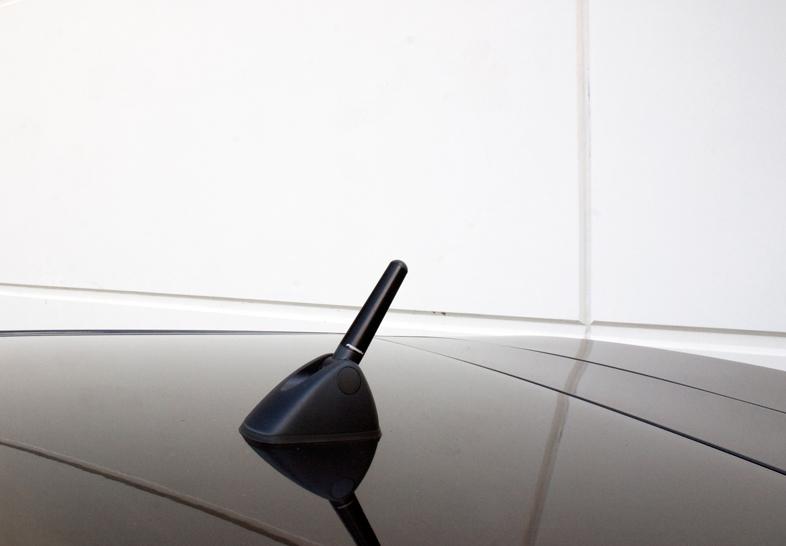 PERRIN 08-14 Subaru WRX/STI &amp; 09-14 Forester Shorty Antenna w/OEM Pivoting Base - 2in. Mast